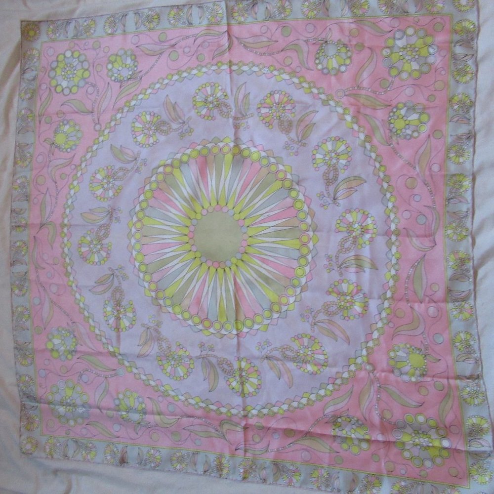 Fuilis Ladies Silk Scarf